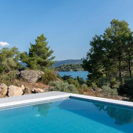 Villa Olvia Vourvourou