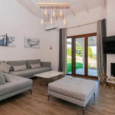 Olvia Villa Vourvourou
