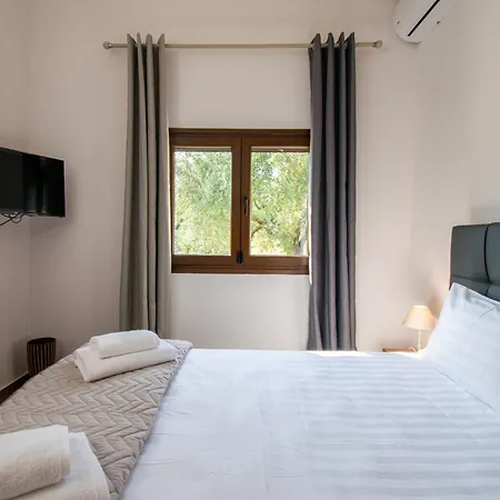 Olvia فيلة فوروفورو