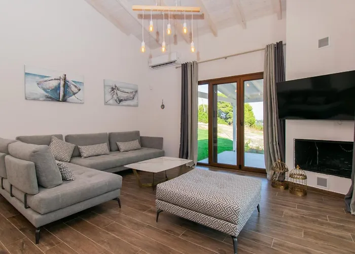 Olvia Villa Vourvourou